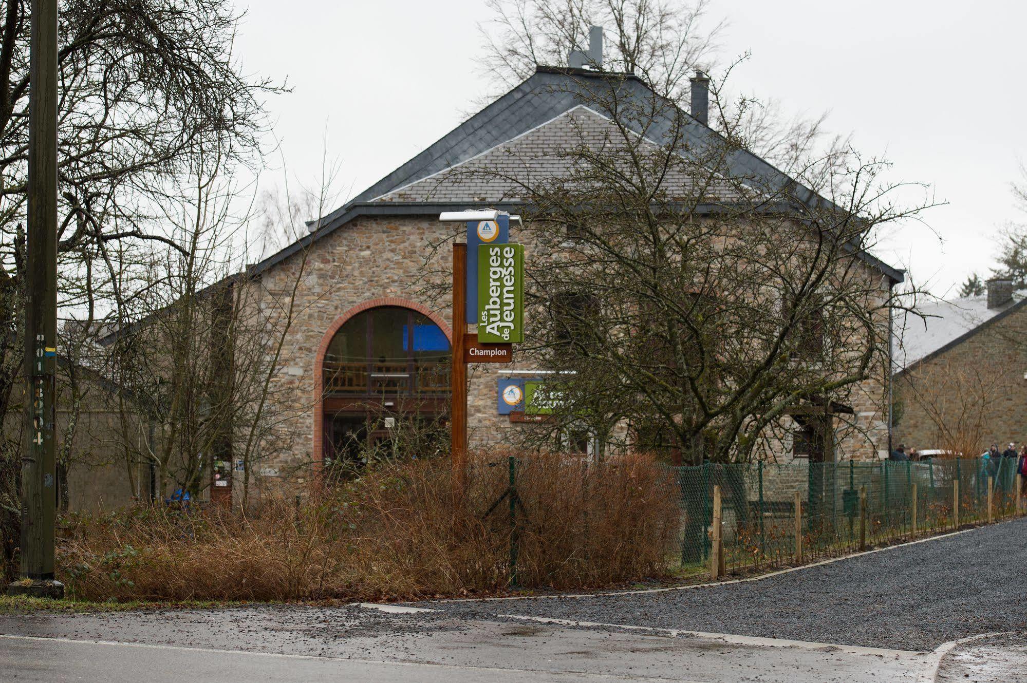 Auberge De Jeunesse De La-Roche Champlon Tenneville Kültér fotó